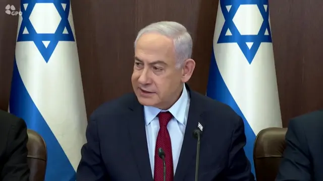 Benjamin Netanyahu speaks during a meeting of his cabinet