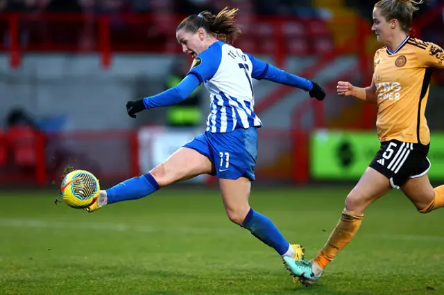 Elisabeth Terland of Brighton & Hove Albion scores