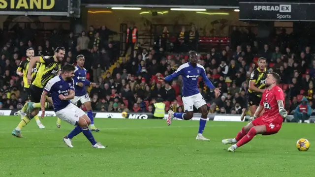 Sam Morsy scores for Ipswich