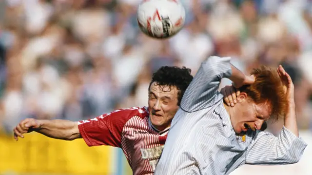 Old Mitre ball, Barry Horne and Dean Emerson tussle as Coventry play Southampton in 1989