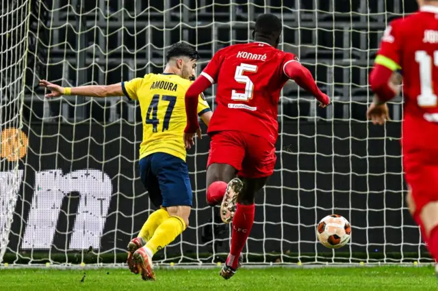 Mohammed Amoura of Union Saint-Gilloise scores