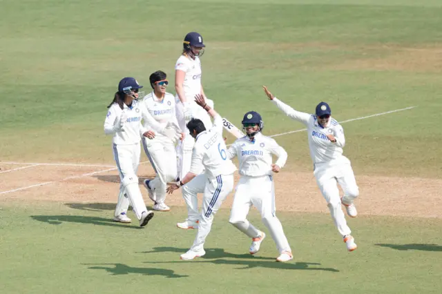 India celebrate wicket