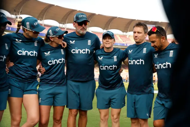 Heather Knight speaks in England huddle