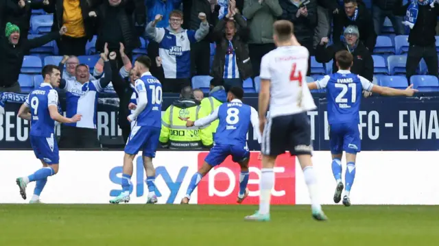 Bristol Rovers take the lead at Bolton