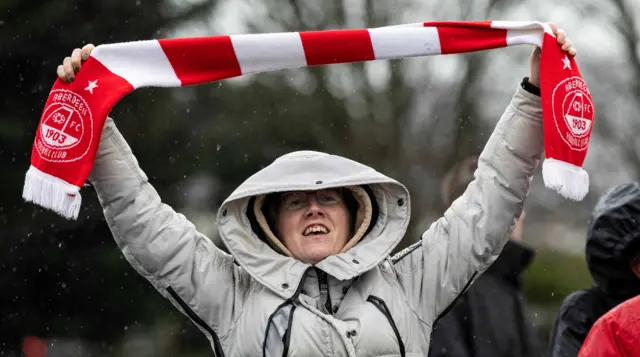 This Aberdeen fan is in party mode