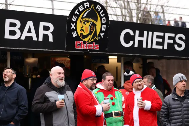 exeter chiefs fans drink beer