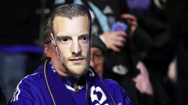 Leicester fan in Jamie Vardy mask