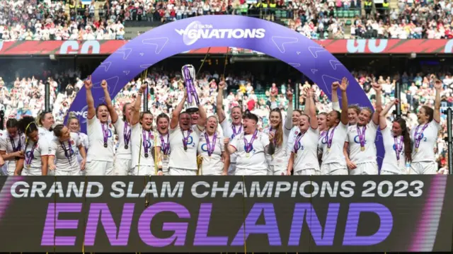 England celebrate winning the Women's Six Nations