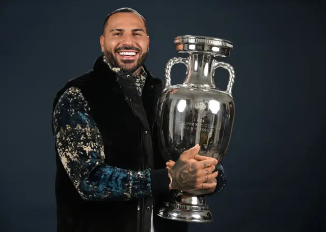 Ricardo Quaresma poses with the European Championship trophy