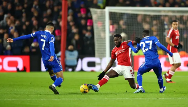 Elanga dispossesses McNeil and Onana.