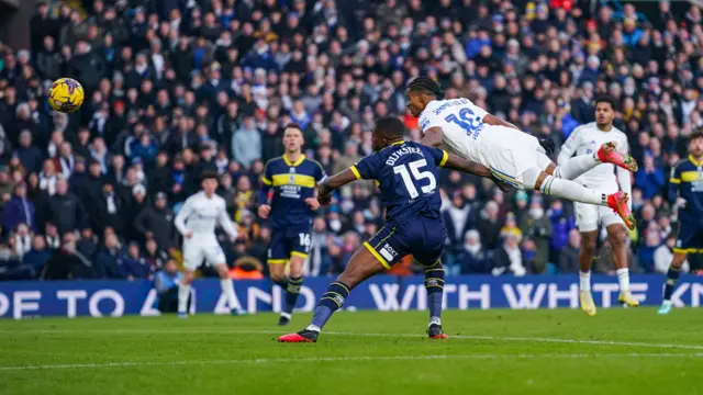 Crysencio Summerville scores a diving header