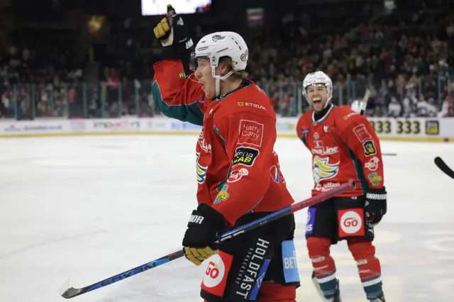 Henrik Eriksson celebrates