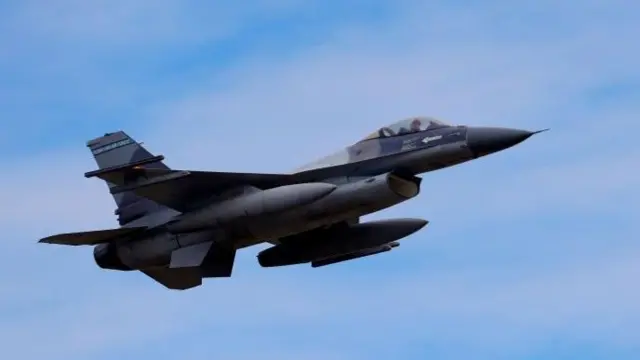 A Romanian F-16