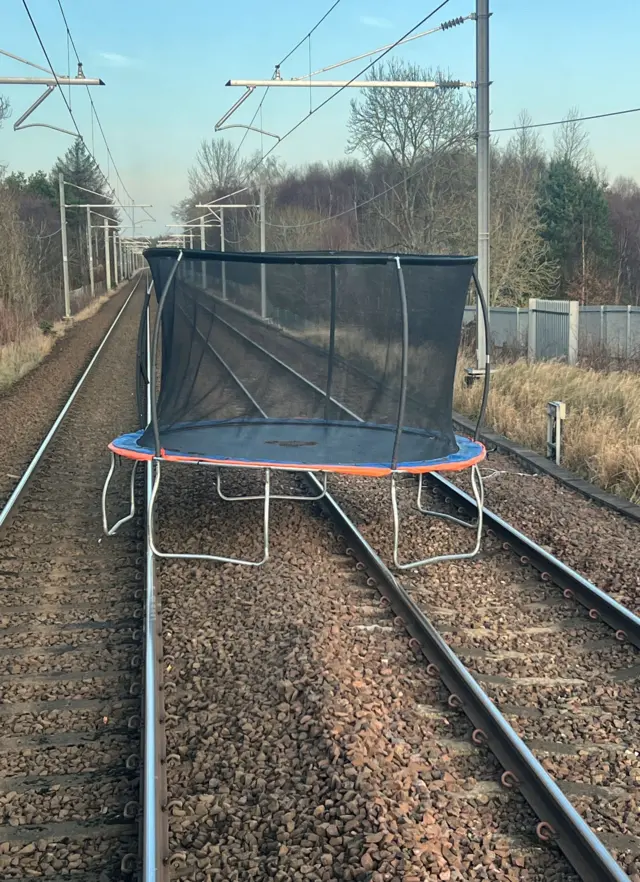 Trampoline on tracks