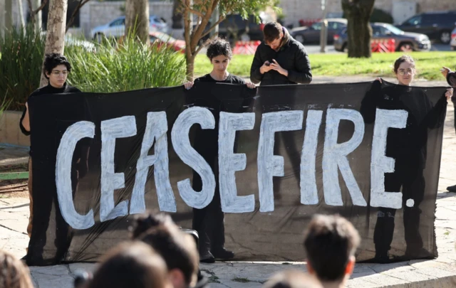 Israelis hold vigil for Palestinian victims outside the US consulate in Jerusalem