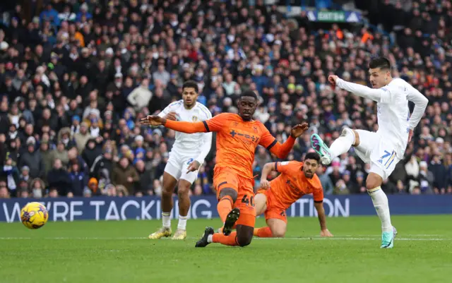 Joel Piroe scores Leeds' fourth goal against Ipswich