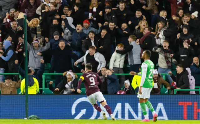 Lawrence Shankland peels away in situation