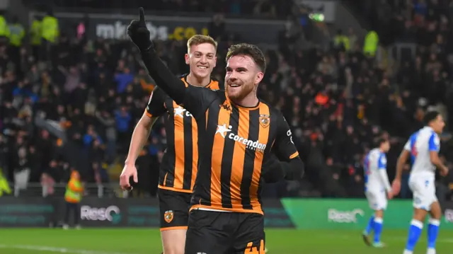 Hull celebrate