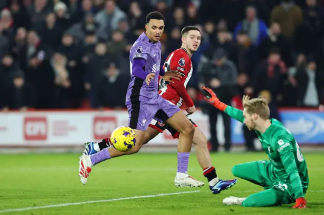 Trent Alexander-Arnold and Caoimhin Kelleher