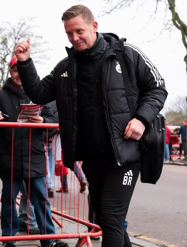 Aberdeen manager Barry Robson arrives before a cinch Premiership match between Aberdeen and Heart of Midlothian at Pittodrie Stadium