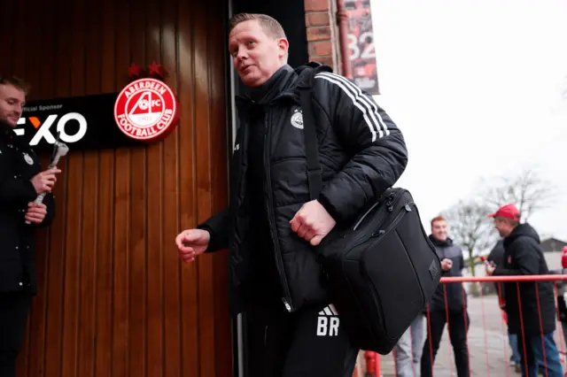 Aberdeen manager Barry Robson