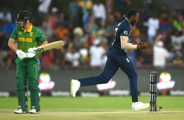 Jofra Archer celebrates the wicket of David Miller