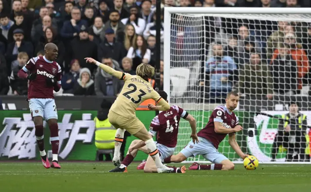 West Ham United's Tomas Soucek blocks a shot from Chelsea's Conor Gallagher