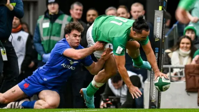 James Lowe makes it Ireland 12 - 13 France