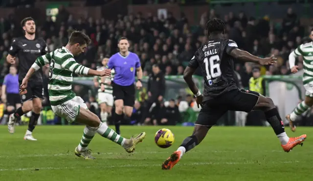 FT: Celtic 5-1 St Mirren