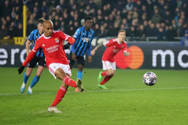 Joao Mario scores for Benfica