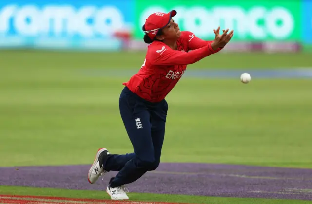 England's Sophia Dunkley is unable to hold onto a catch presented to her by Smriti Mandhana