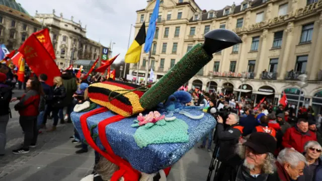 A knitted replica of a tank