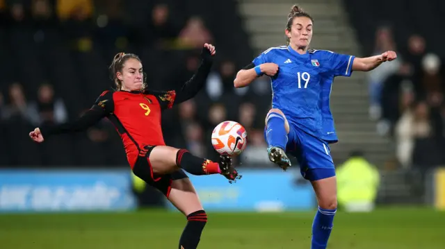 Tessa Wullaert of Belgium and Martina Lenzini of Italy