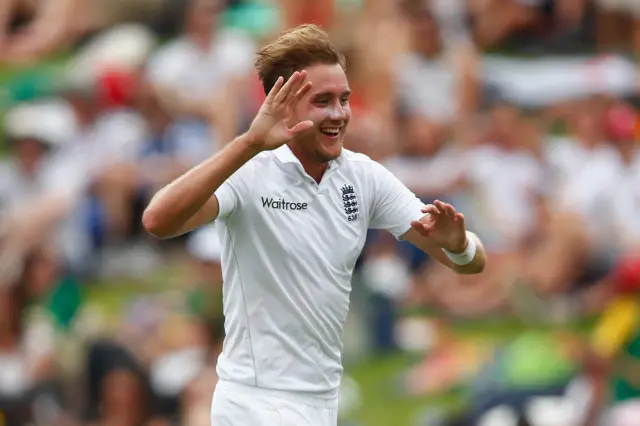 Stuart Broad in South Africa v England Test in Johannesburg, 2016