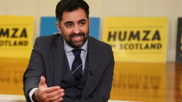 Humza Yousaf makes a point at his campaign launch