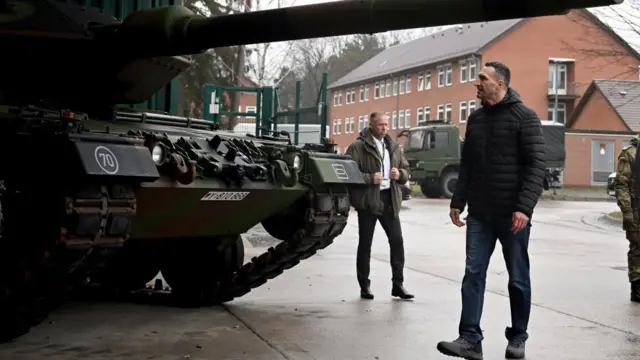 Kyiv Mayor Vitali Klitschko with a Leopard 2 tank in Germany