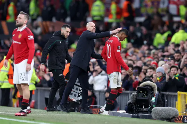 Rashford gets substituted off.