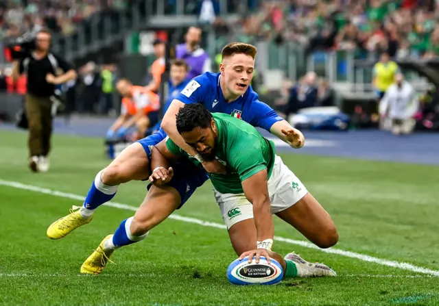 Bundee Aki