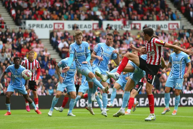 Sunderland and Coventry in action