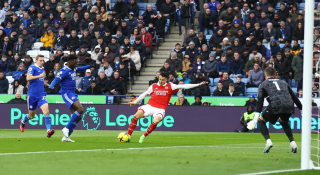 Gabriel Martinelli scores for Arsenal against Leicester