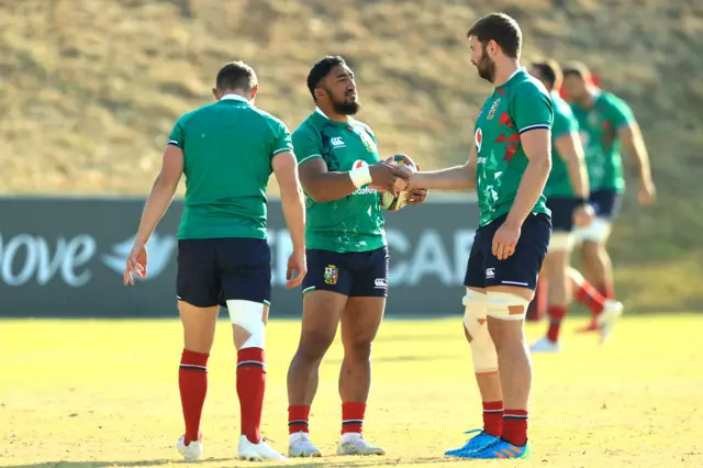 Bundee Aki and Iain Henderson