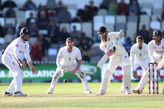 New Zealand's Kane Williamson bats v England in second Test at Wellington