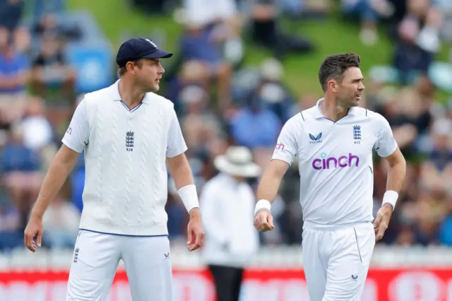 James Anderson, Stuart Broad