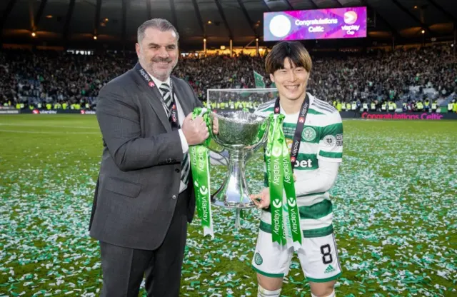 Ange Postecoglou and Kyogo Furuhashi