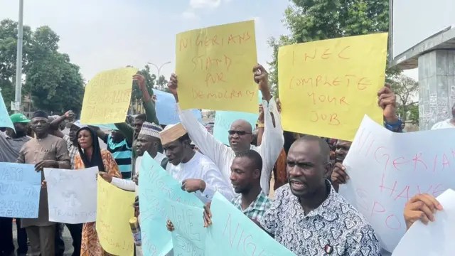 Pro-Inec demonstrators