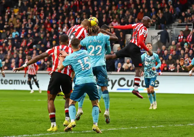 Ben Mee scores for Brentford