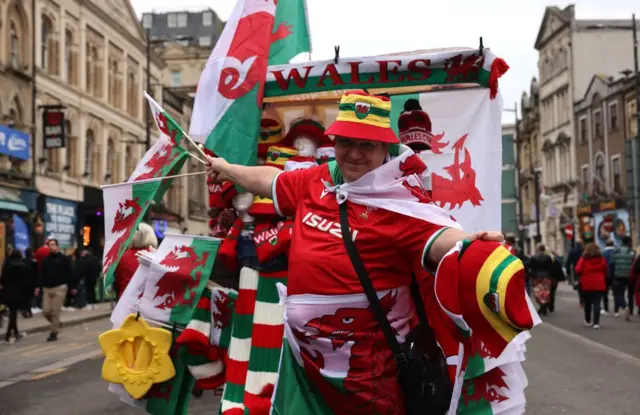 A Cardiff scarf-seller