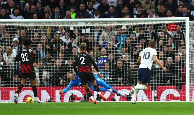 Harry Kane scores for Tottenham