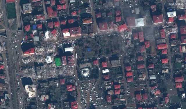 Collapsed buildings and rescue operations in Islahiye, Turkey, after the earthquake