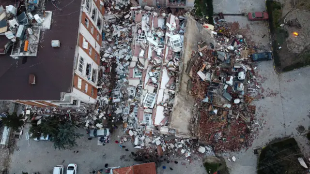 HATAY, TURKEY - 2023/02/07: (EDITORS NOTE : Image taken with drone) The center of Hatay, seen destroyed by the earthquake. Turkey experienced the biggest earthquake of this century in the border region with Syria. The earthquake was measured at 7.7 magnitude. (Photo by Tunahan Turhan/SOPA Images/LightRocket via Getty Images)